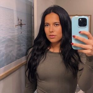 Meet your Posher, Corrina